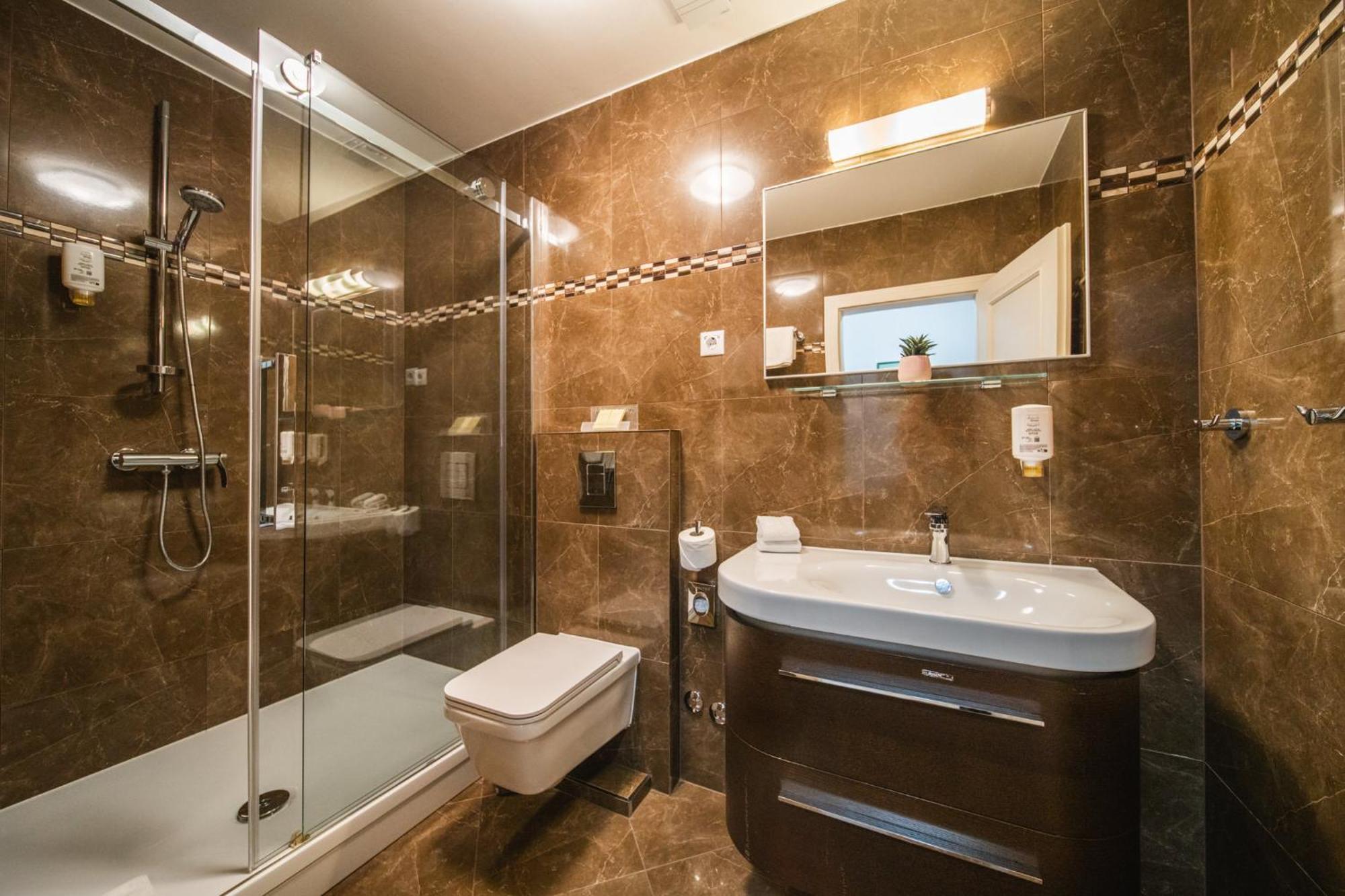 Sunce Palace Apartments With Free Offsite Parking Ντουμπρόβνικ Εξωτερικό φωτογραφία